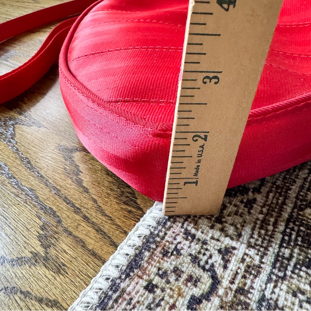 HARVEYS Heart Shaped Bag Red - Picture 12 of 13
